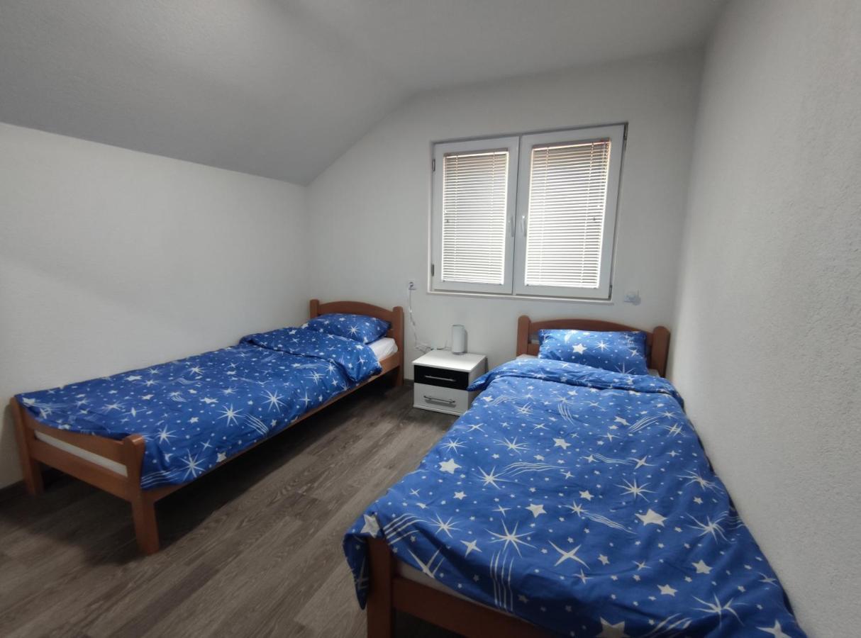 Apartman Amina-Ahmad Vinac-Яйце Екстер'єр фото
